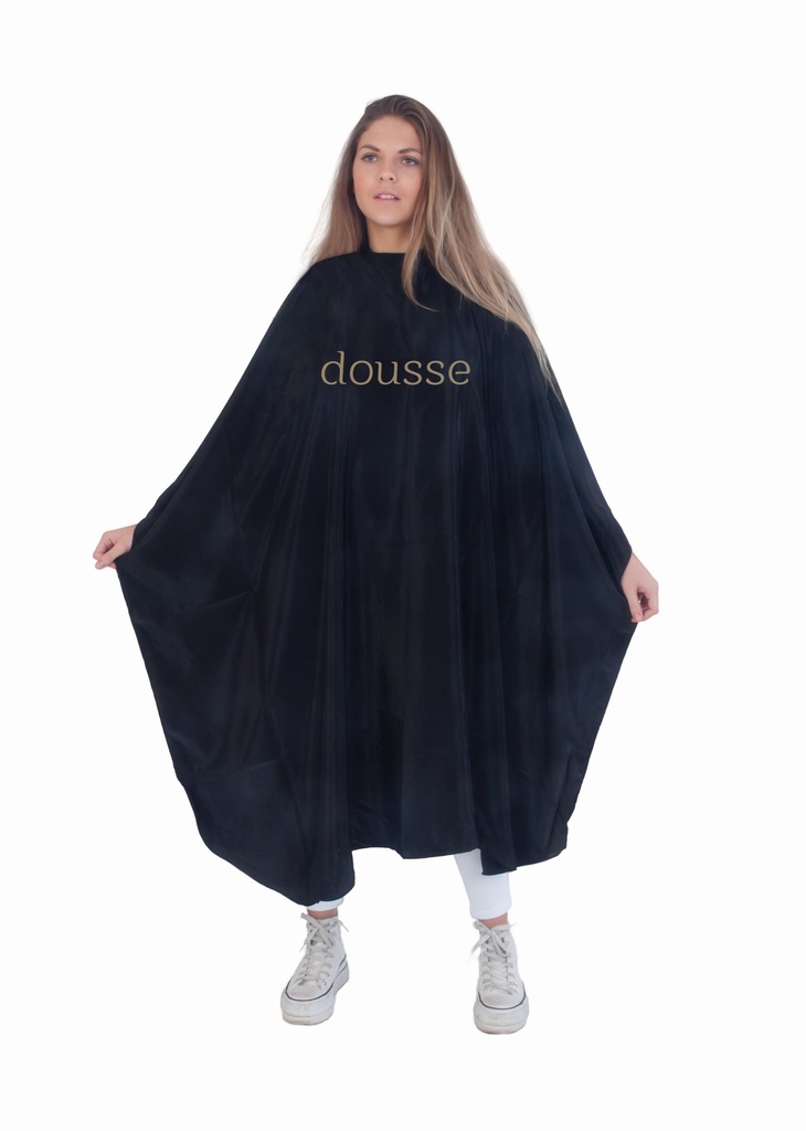 Capa Para Corte Color Negro Dousse